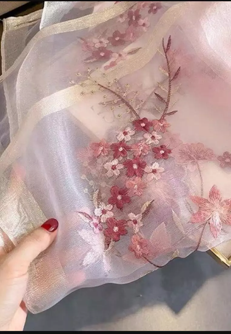 Golden Thread Embroidery Flowery Silk Shawl Syal Sutra Wanita Pink