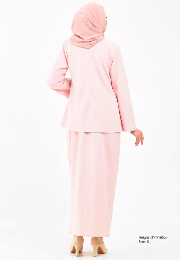 Gene Martino -Dea Ayu Kebaya Modern 8163