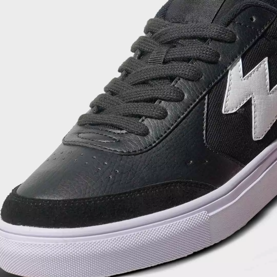 Eagle Sepatu Sneakers Lifestyle Ace - HITAM/PUTIH