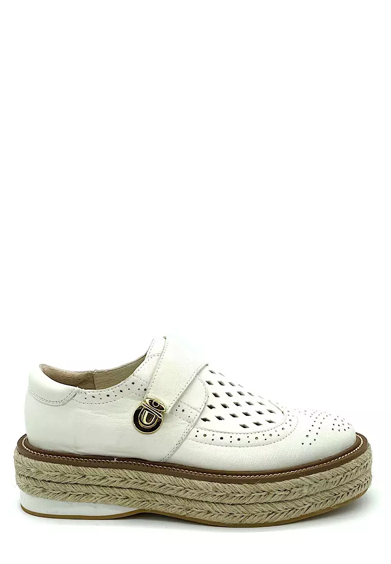 Madam Kate England Platform shoes