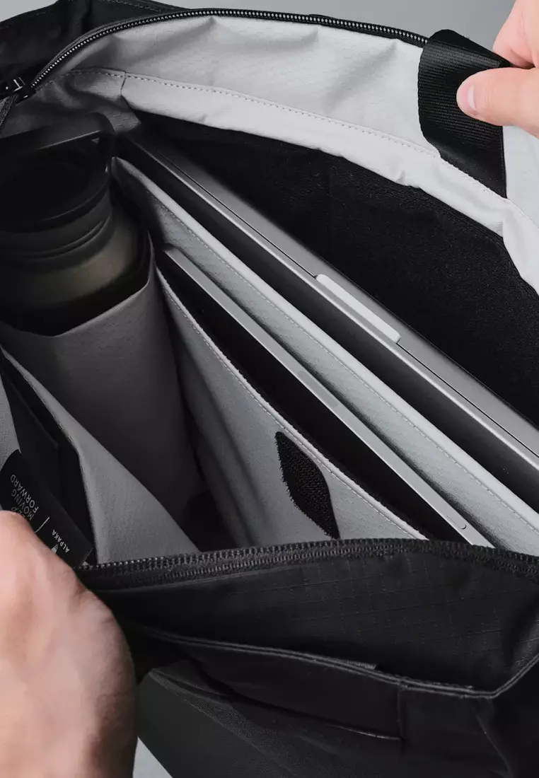 Alpaka Metro Tote Bag - Axoflux Black