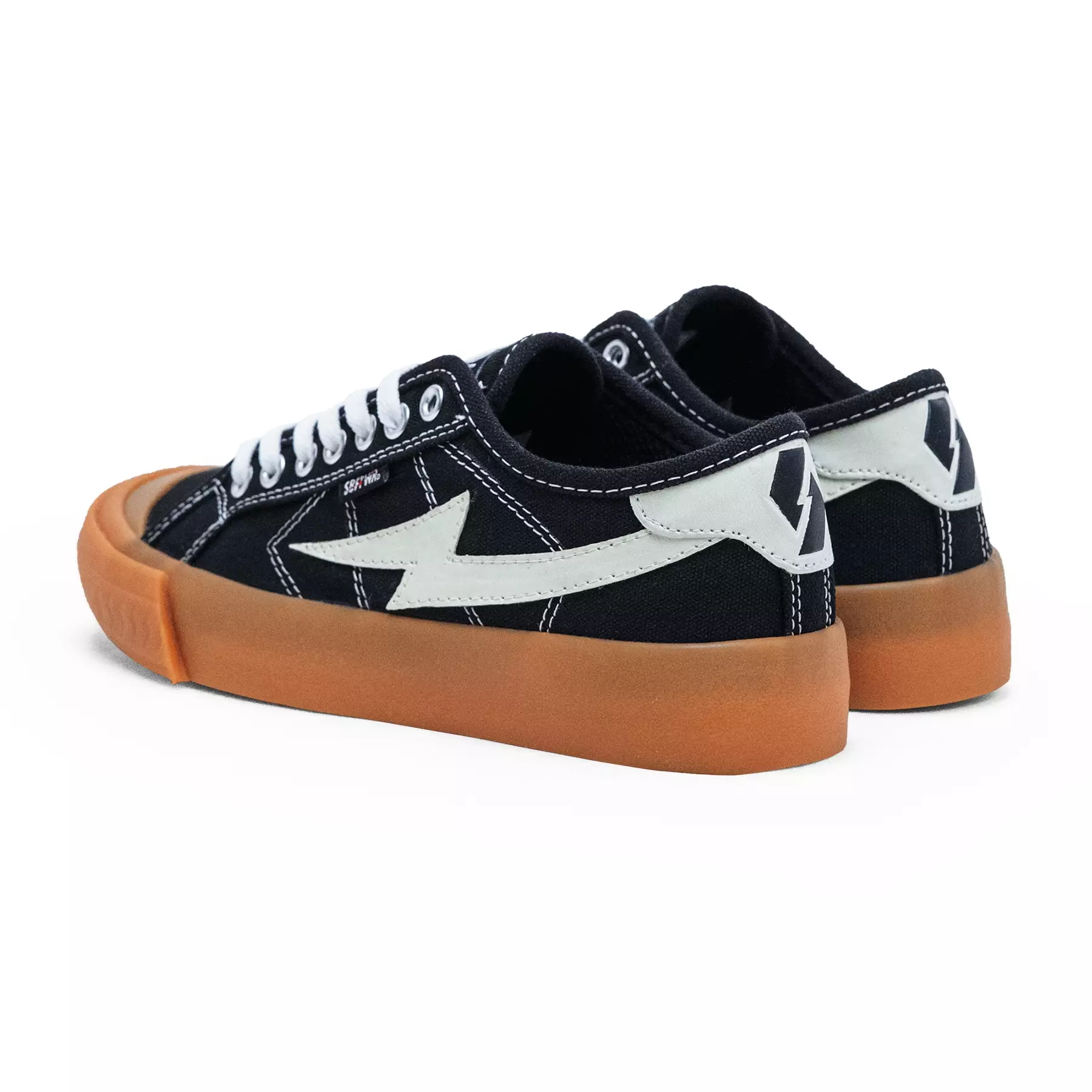 SABA Titan Low Black White Gum - Sepatu Sneakers Casual Pria Wanita