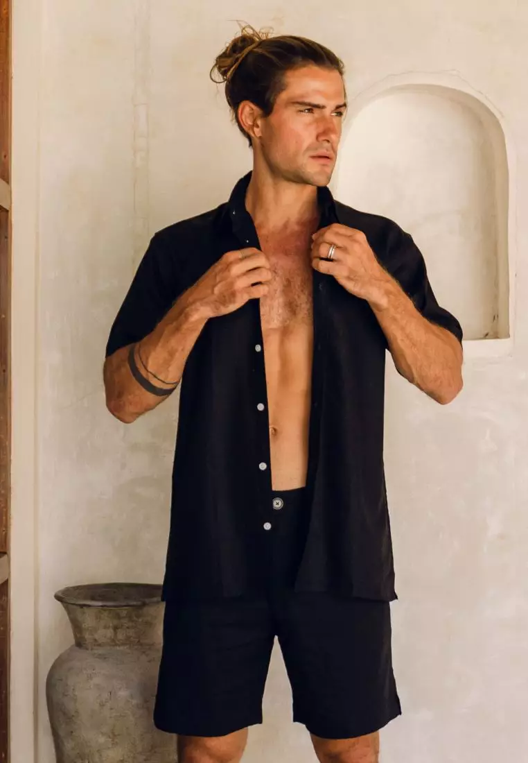 Daytona Kemeja Linen Lengan Pendek Pria Hitam | Linen Short Sleeve Shirt Men Black