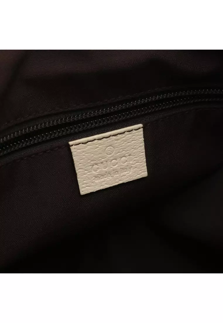 Pre-Loved Gucci GG canvas Shoulder bag canvas leather beige ivory