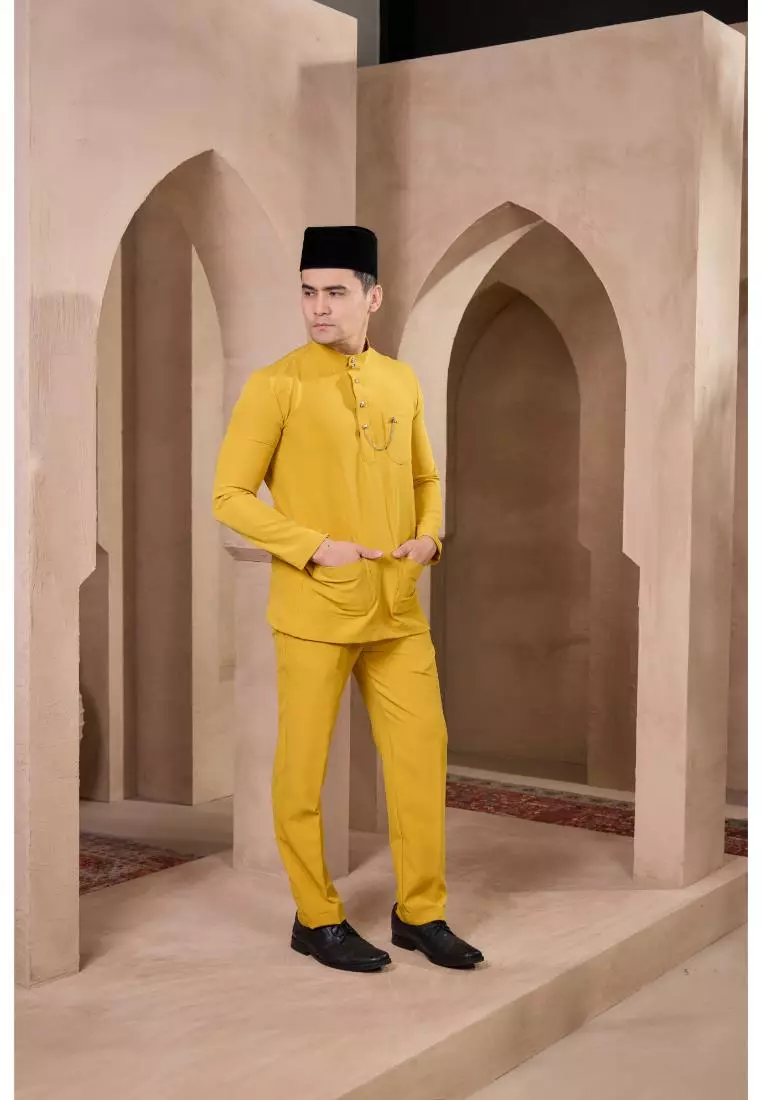 Baju Melayu Mahkota