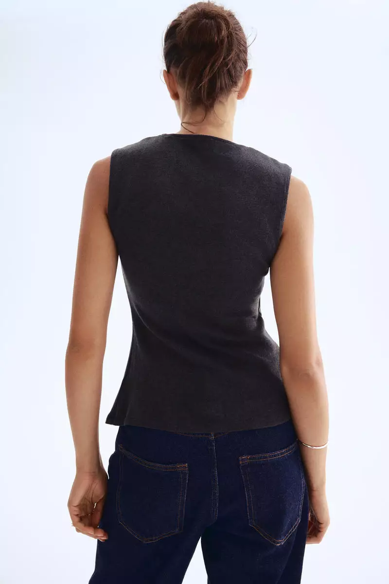 Twist-detail vest top