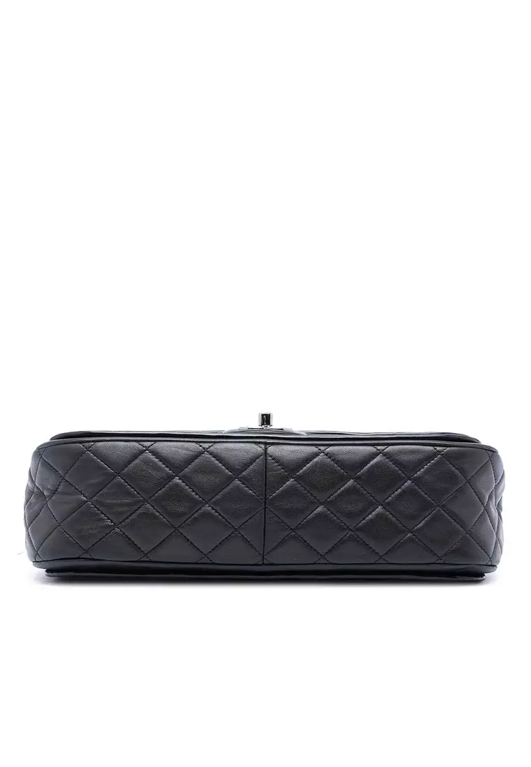 Pre-Loved Chanel Jumbo Quilted Patent And Lambskin Trimmed Classic Twist Flap