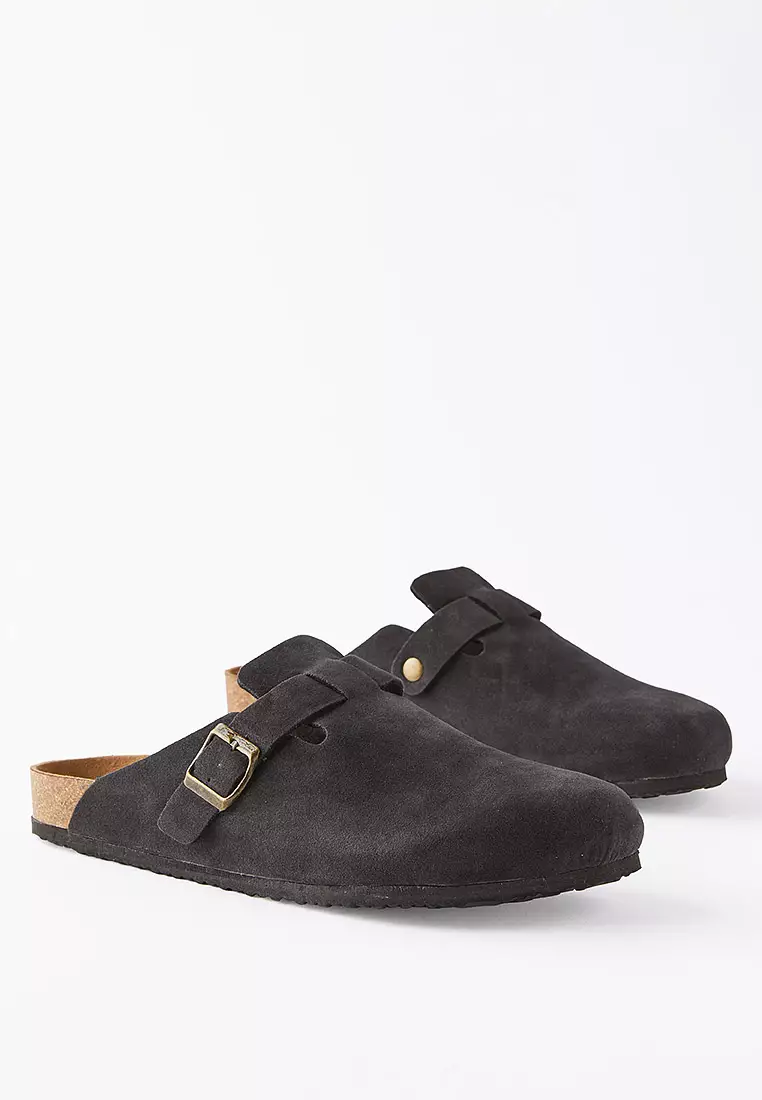 Closed Toe Buckle Slides