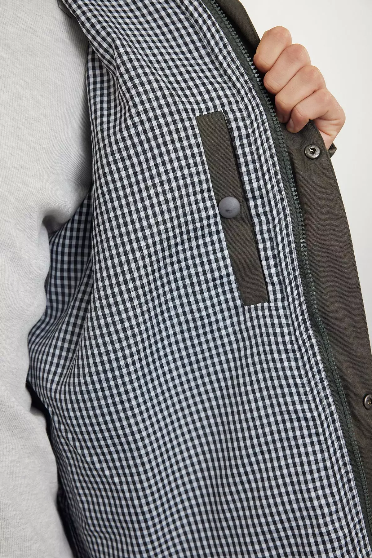 Khaki Regular Fit Velvet Collar Detailed Seasonal Unisex Coat TMNAW25MO00017