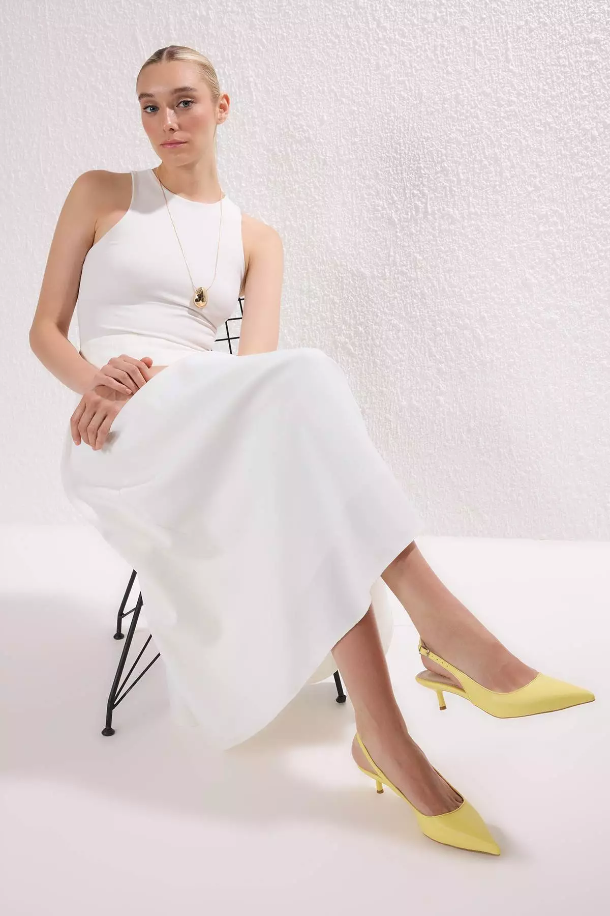 Yellow Patent Leather Pointed Toe Kitten Heels Women Classic Heels Shoes Takss25To00005