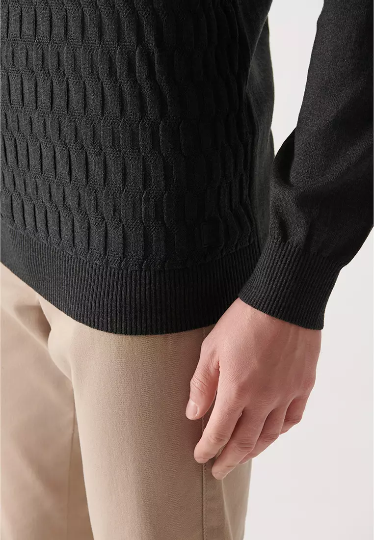 Textured Turtleneck Knitwear Sweater