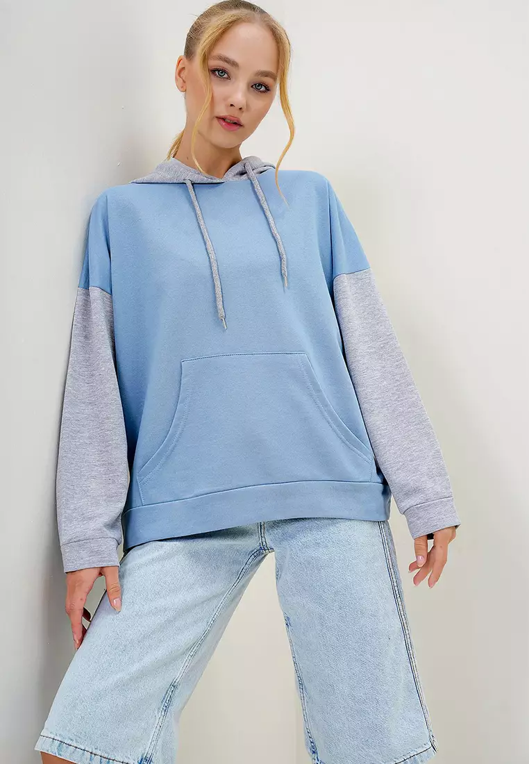 Women's Blue Inner Framed Color Block Oversized Hooded Sweatshirt Alc-X4977