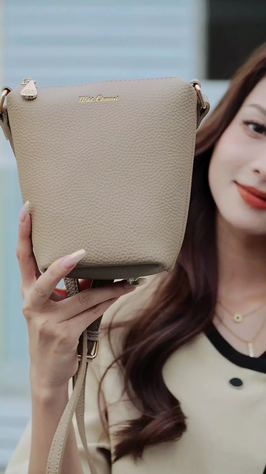 Women's Shoulder Sling Bag / Crossbody Bag - Light Apricot
