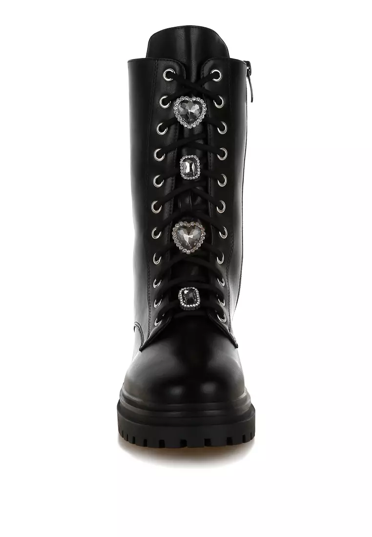 Sepatu bot tebal berhiaskan berlian imitasi berwarna hitam