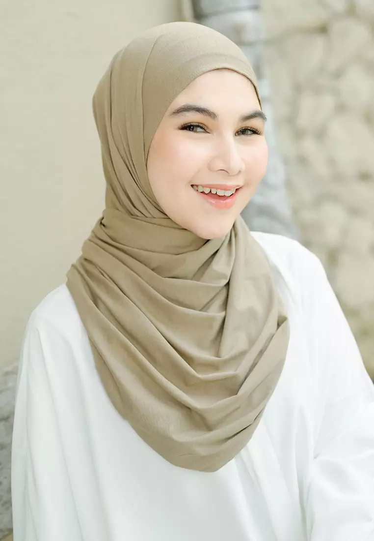 Tana Shawl Taupe Grey