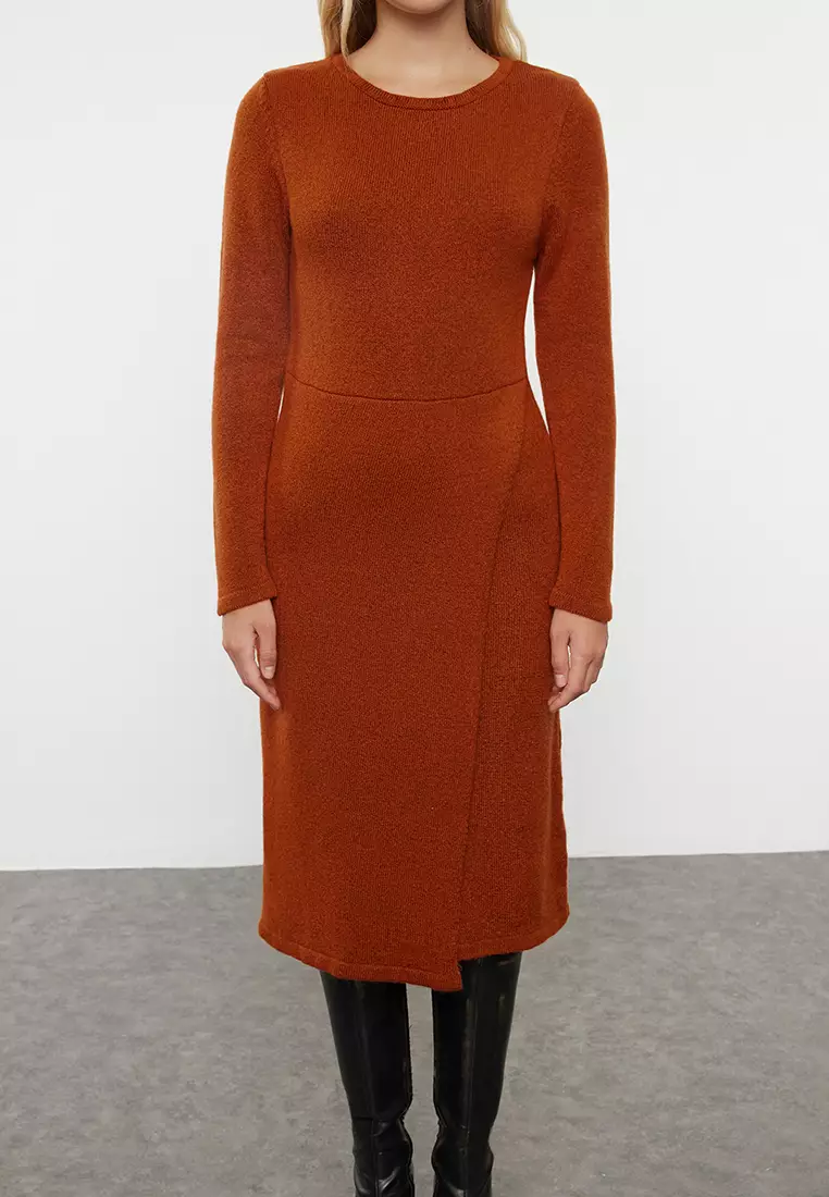 Knitwear Tile Midi Dress Soft Texture And Double Breasted Skirt Detail