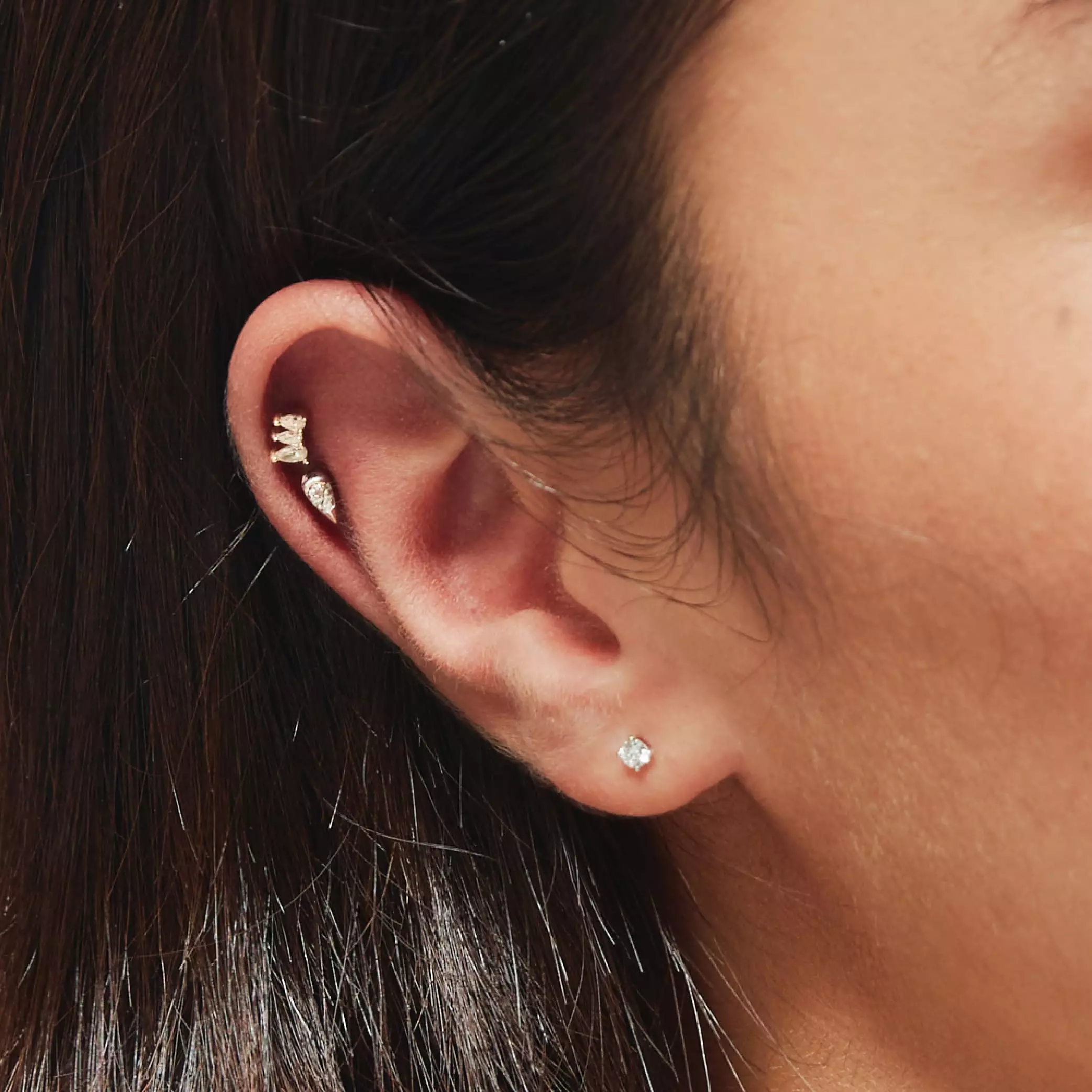 ISAGO Teardrop Cluster Studs