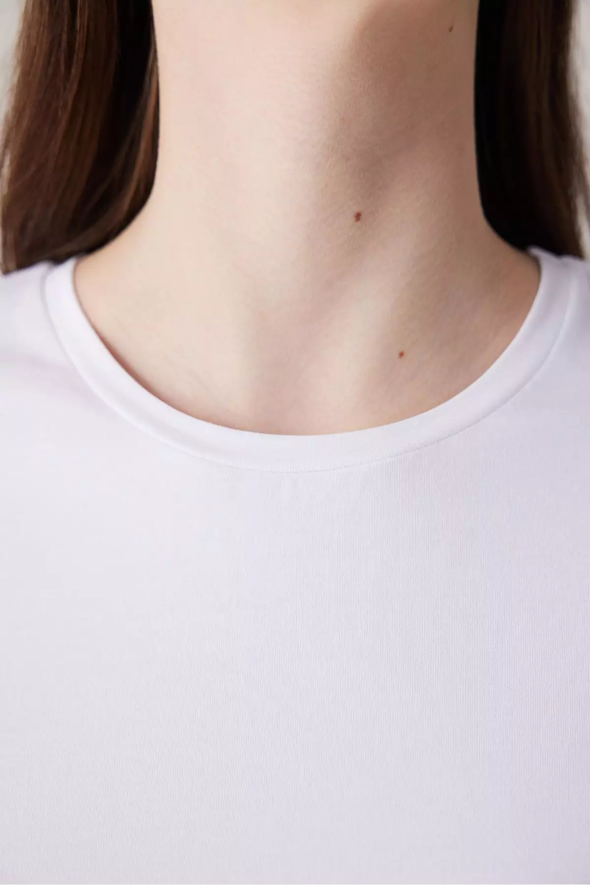 棉質白色短袖基本款T恤