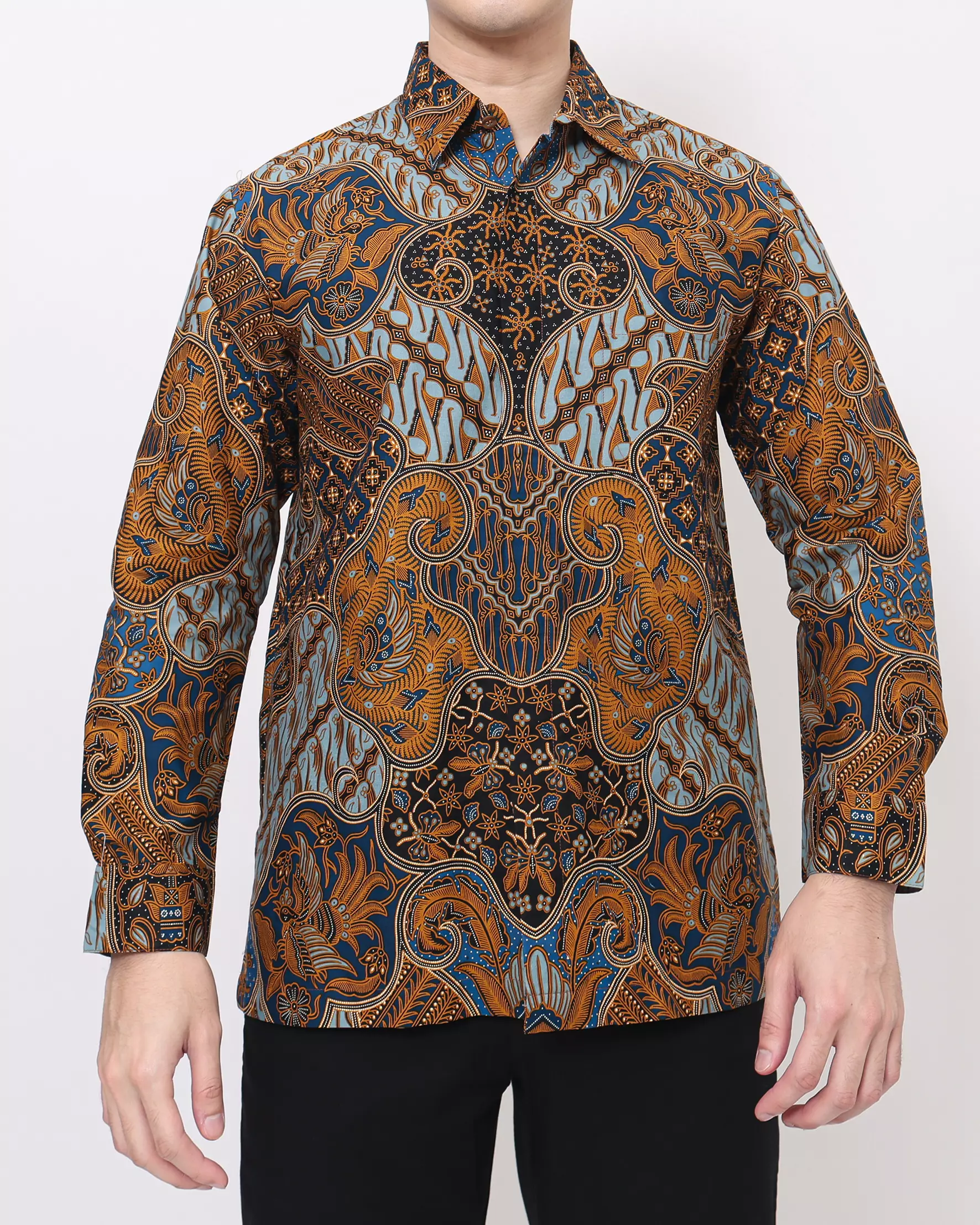 Kemeja Batik Lengan Panjang Motif Sekar Jagad Berseri