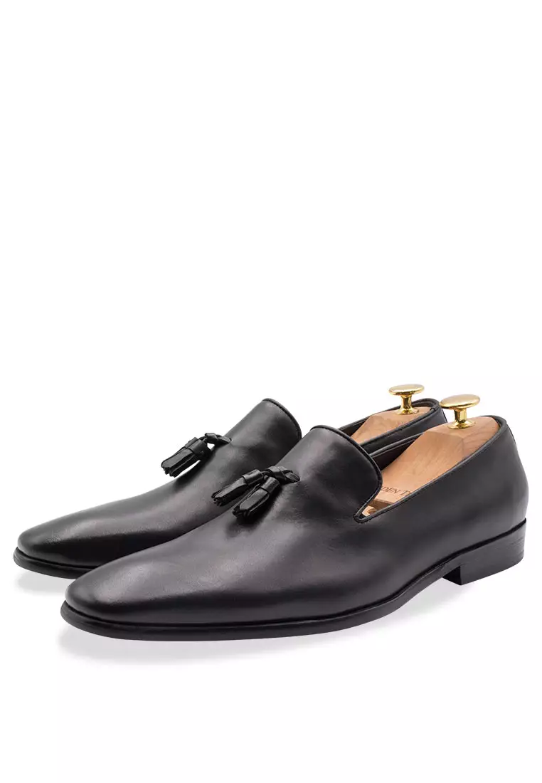 Polvorines Black Wholecut Tassel Loafer