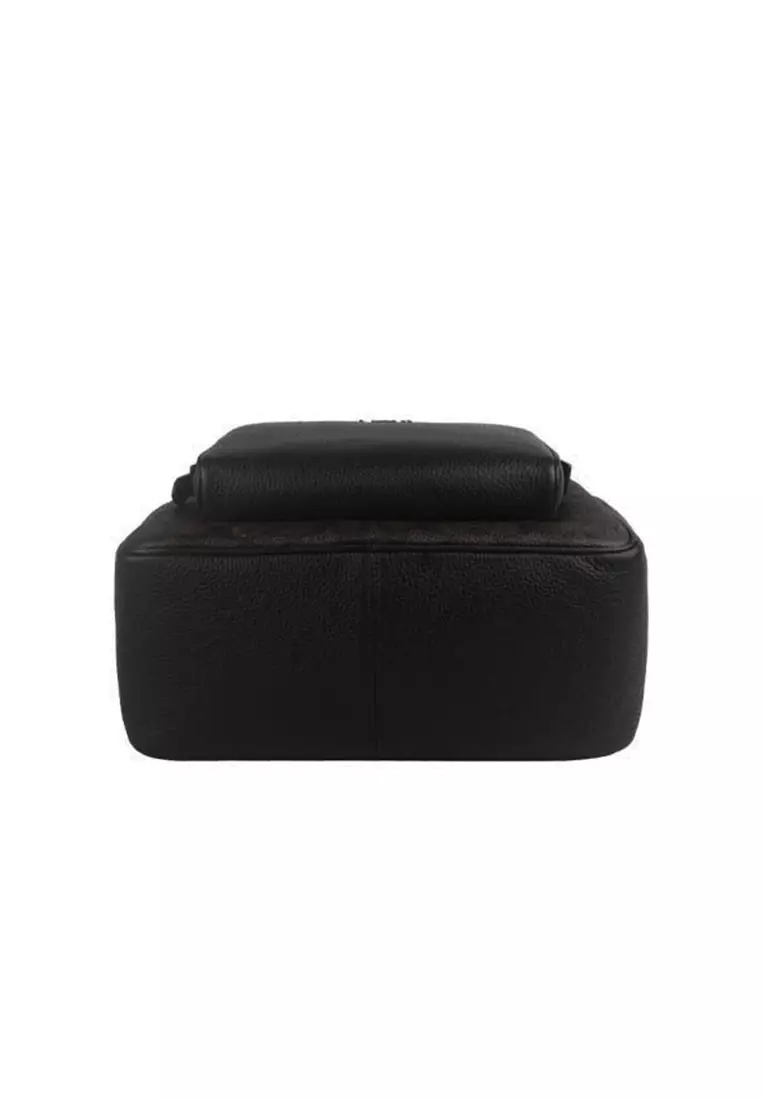 Court Backpack In Signature Canvas CZ176