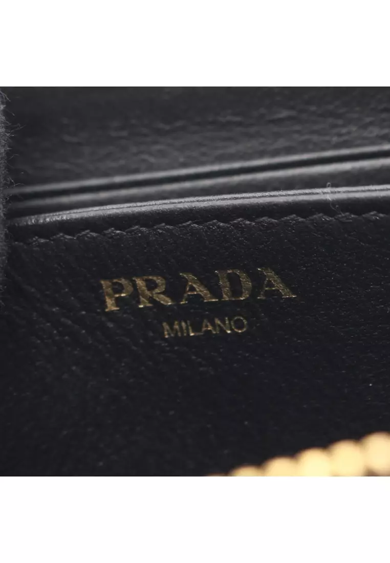 Pre-Loved Prada VITELLO MOVE round fastener coin purse Saffiano leather black