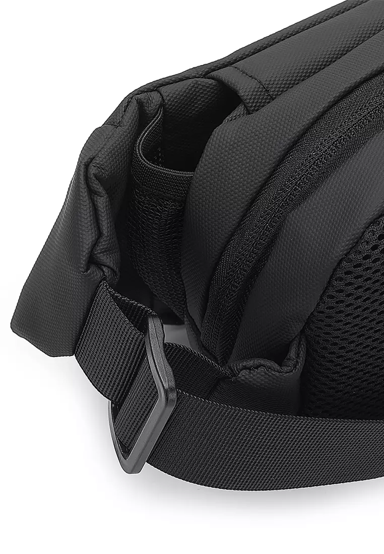 Men's Waist Bag / Belt Bag / Chest Bag (Tas Pinggang / Tas Dada Pria) - Hitam