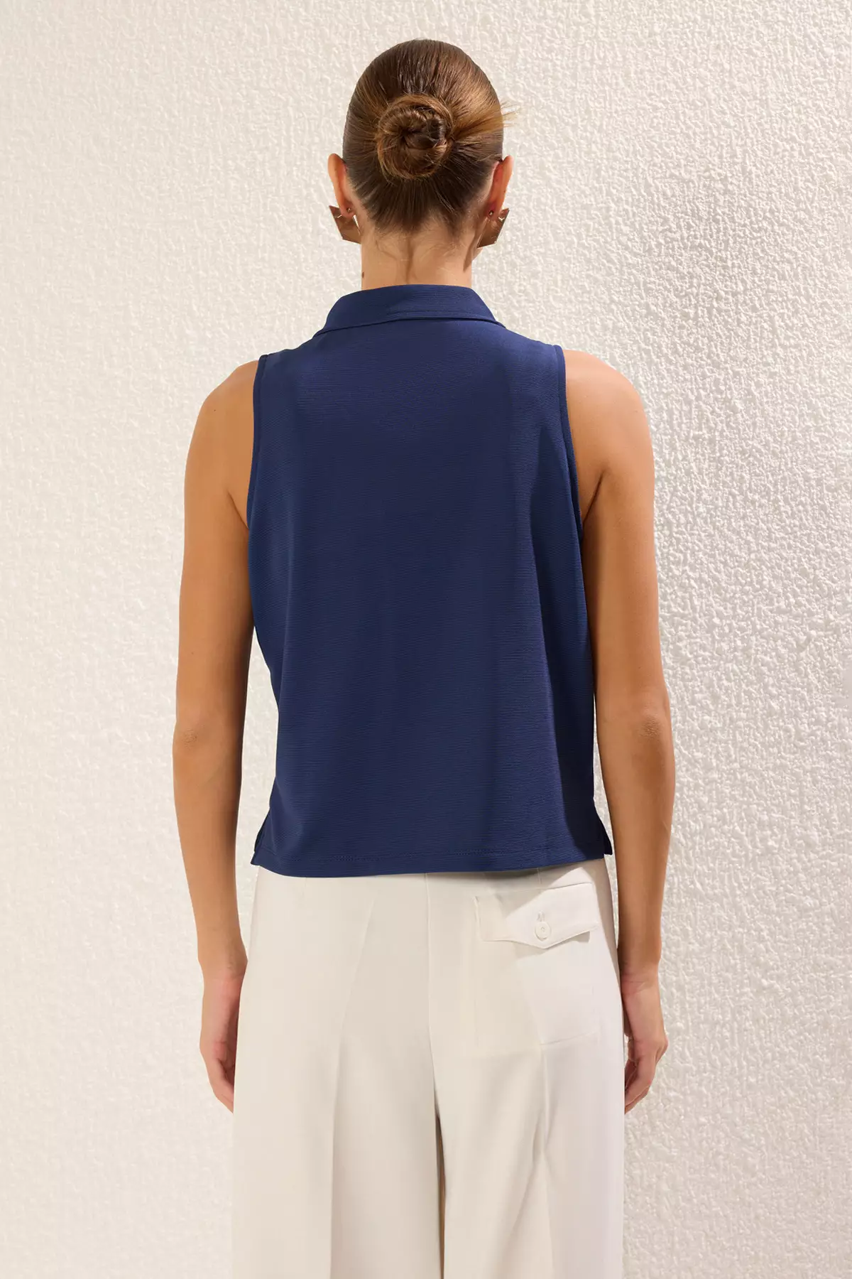 Navy Blue Snap Polo Collar Sleveless Regular Knitted Blouse