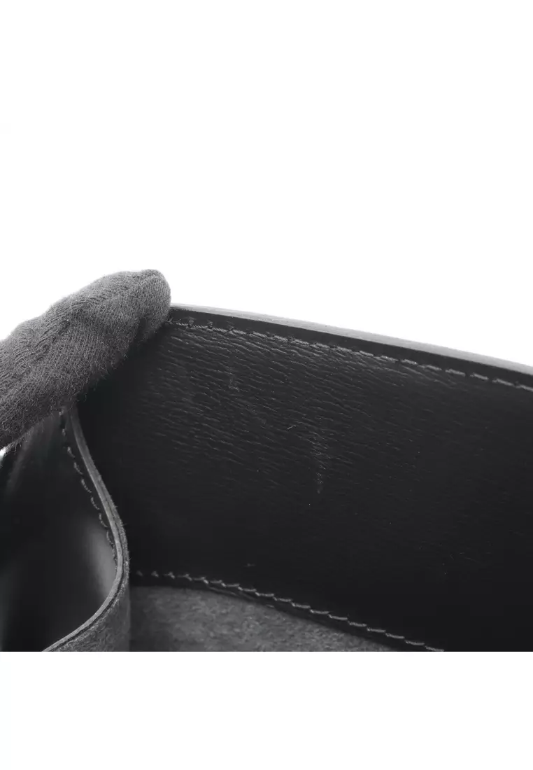 Pre-Loved Louis Vuitton Cluny Epi Noir Shoulder bag leather black