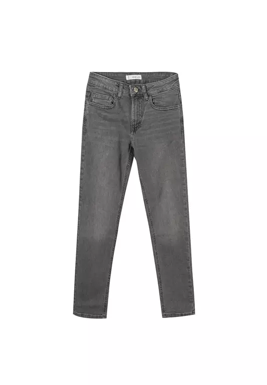 Slim-Fit Jeans