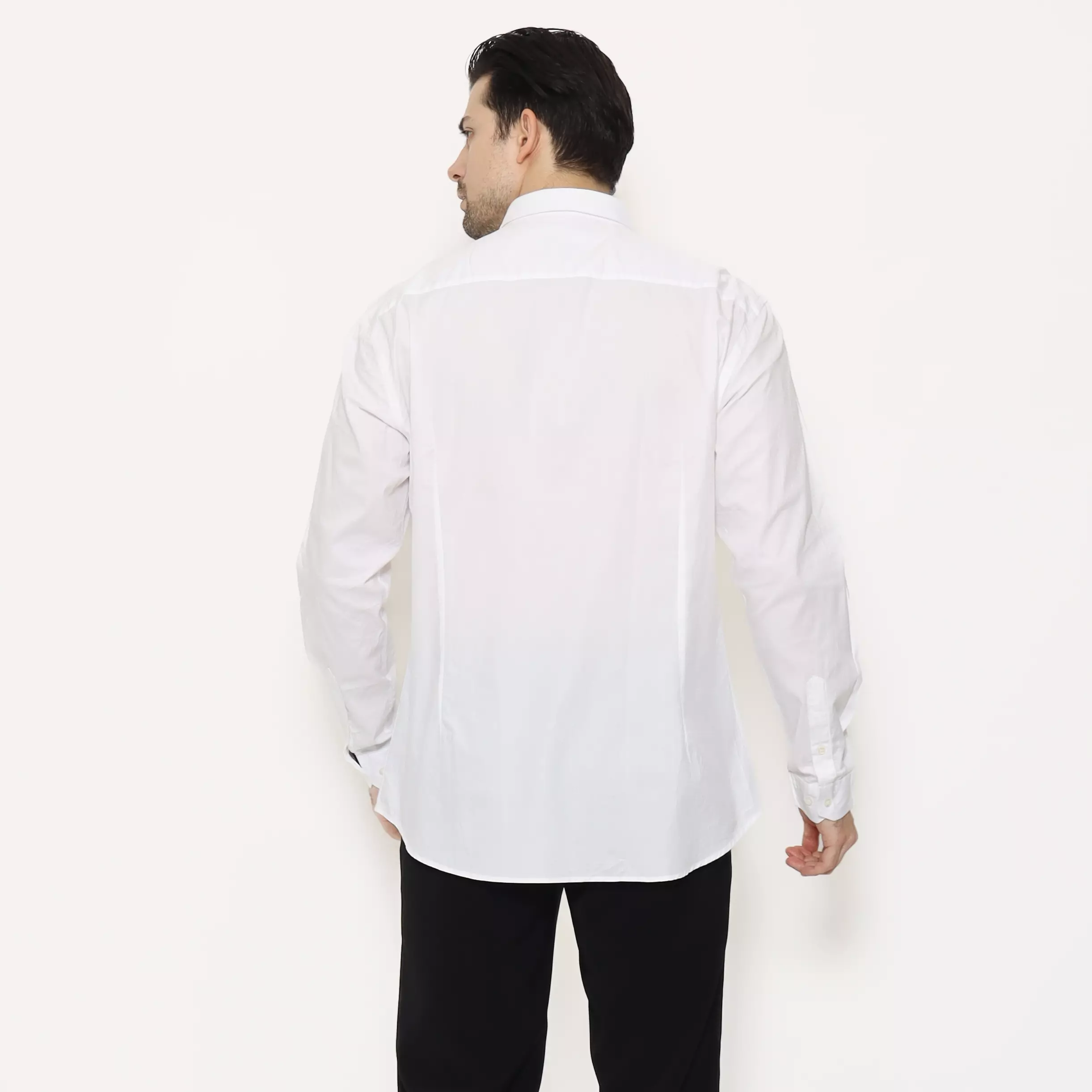 SCHOELLER PARKSON-MLS Kemeja Formal Pria Putih Slim Fit Lengan Panjang Kerah Button Down