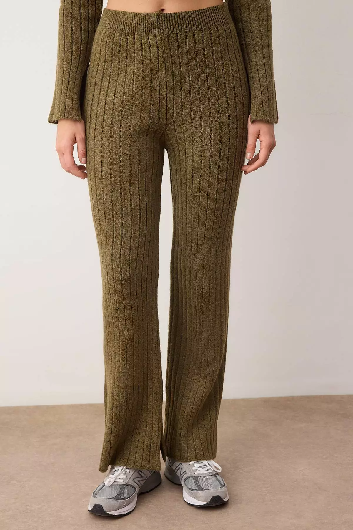 Khaki Soft Textured Sweater-Pants Knitwear Bottom-Top Set Twoaw26Au4