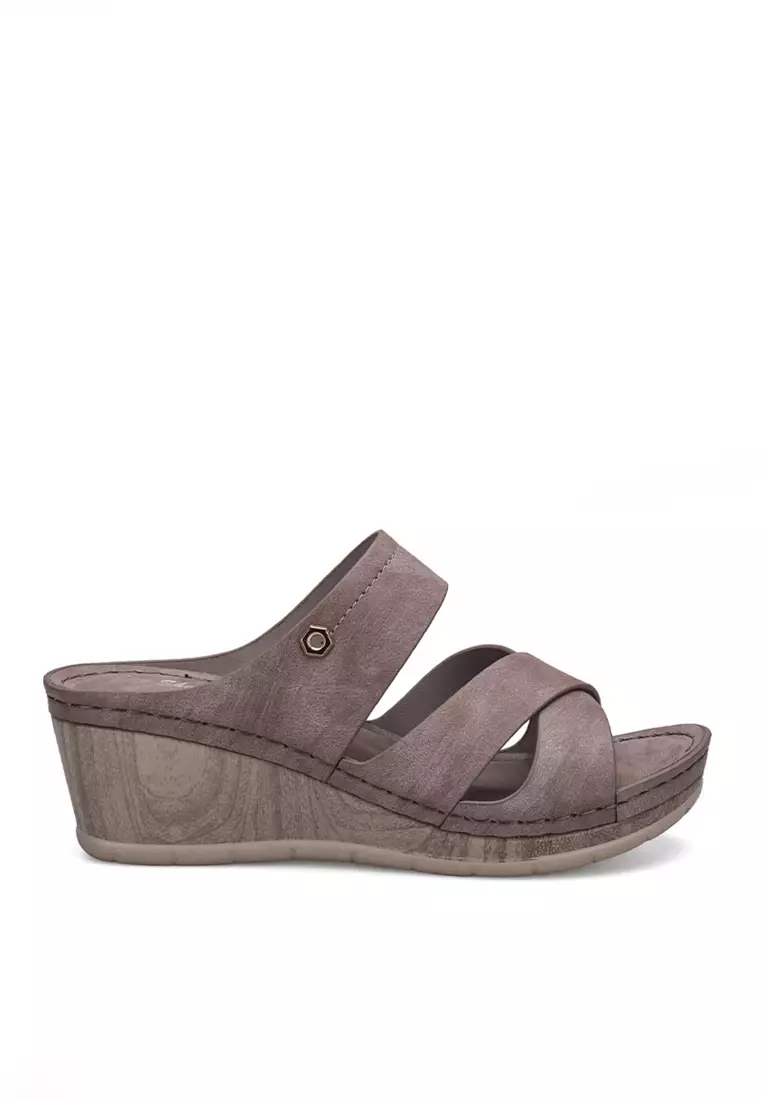 Discount on Twenty Eight Shoes  shoes - SKU: VANSA Casual Comfortable Wedge VSW-S621394