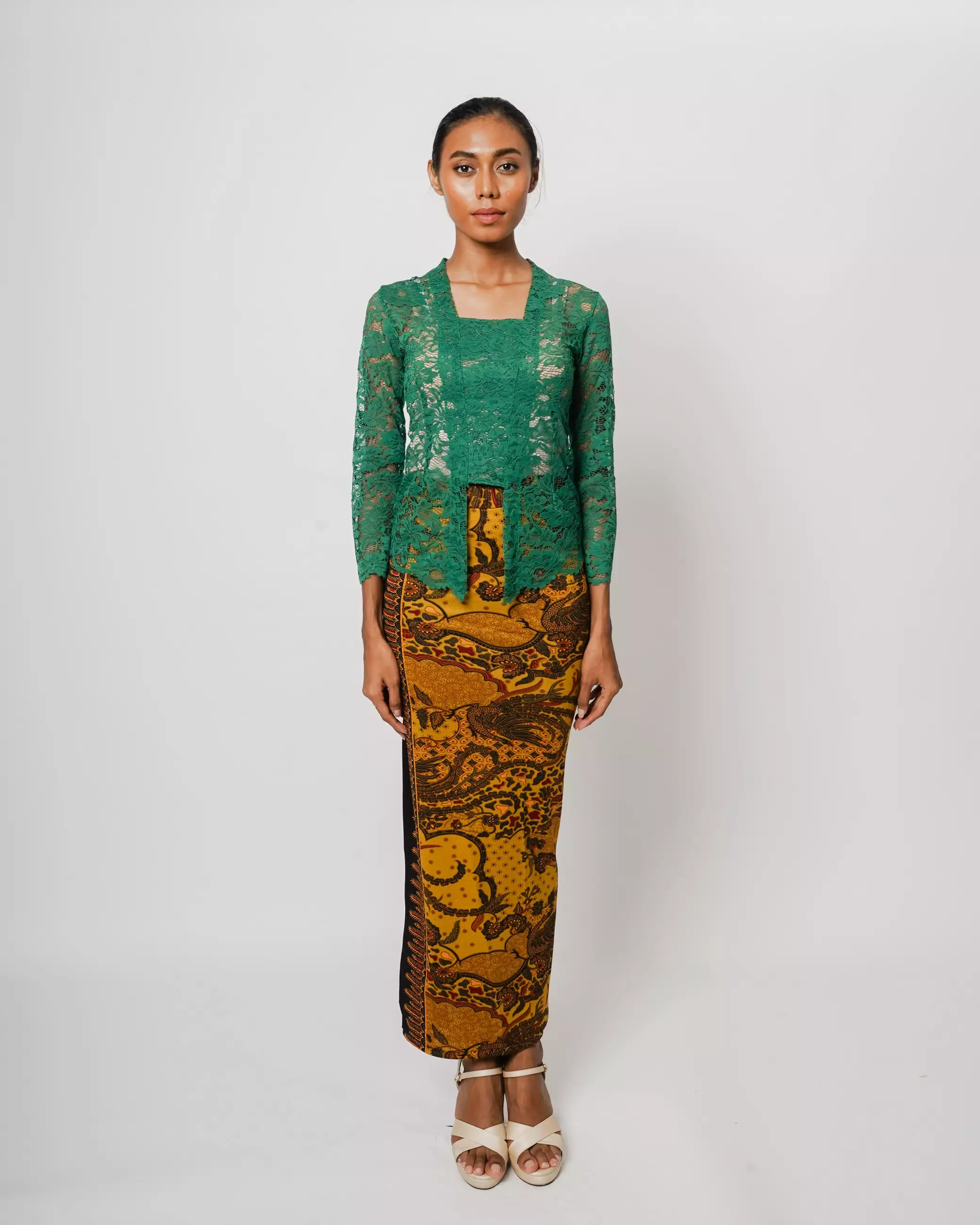 KEBAYA BALI EMERALD GREEN