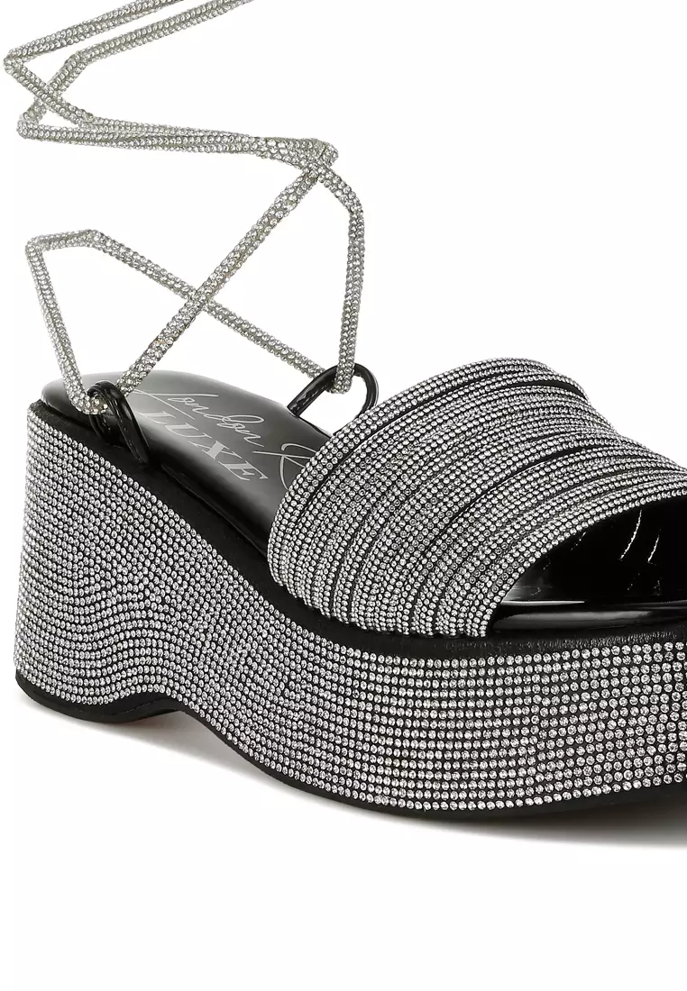 Sandal Bertali Hitam Berhias Berlian Imitasi