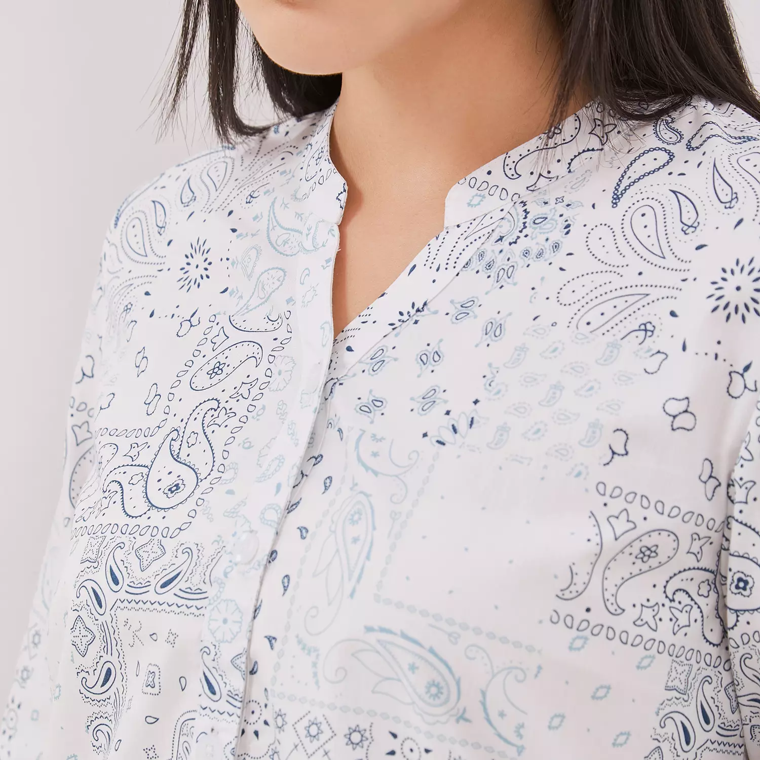 DUST Blouse Abstrak Kamaya Putih Comfease (D.116474)