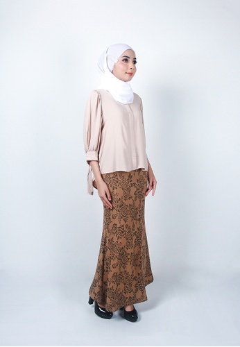 Buy Ladies Jeans Elegant Flower Printed Skirt Online Zalora Singapore