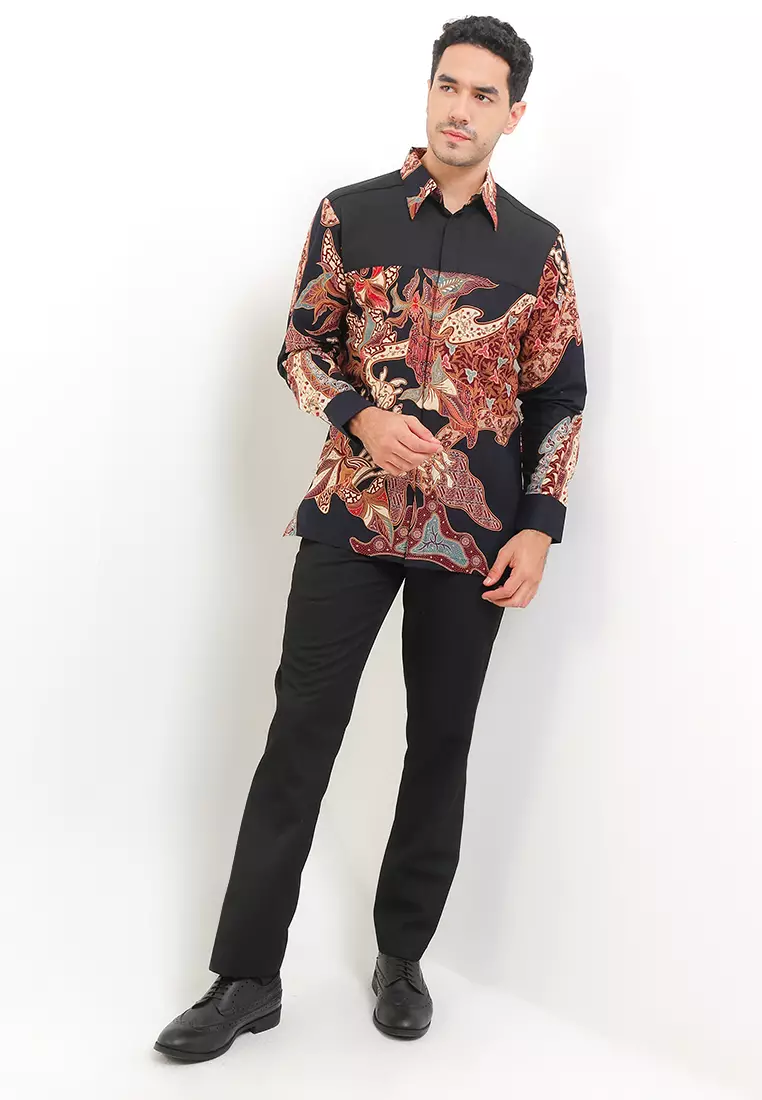 Kemeja Body Fit Batik Daun