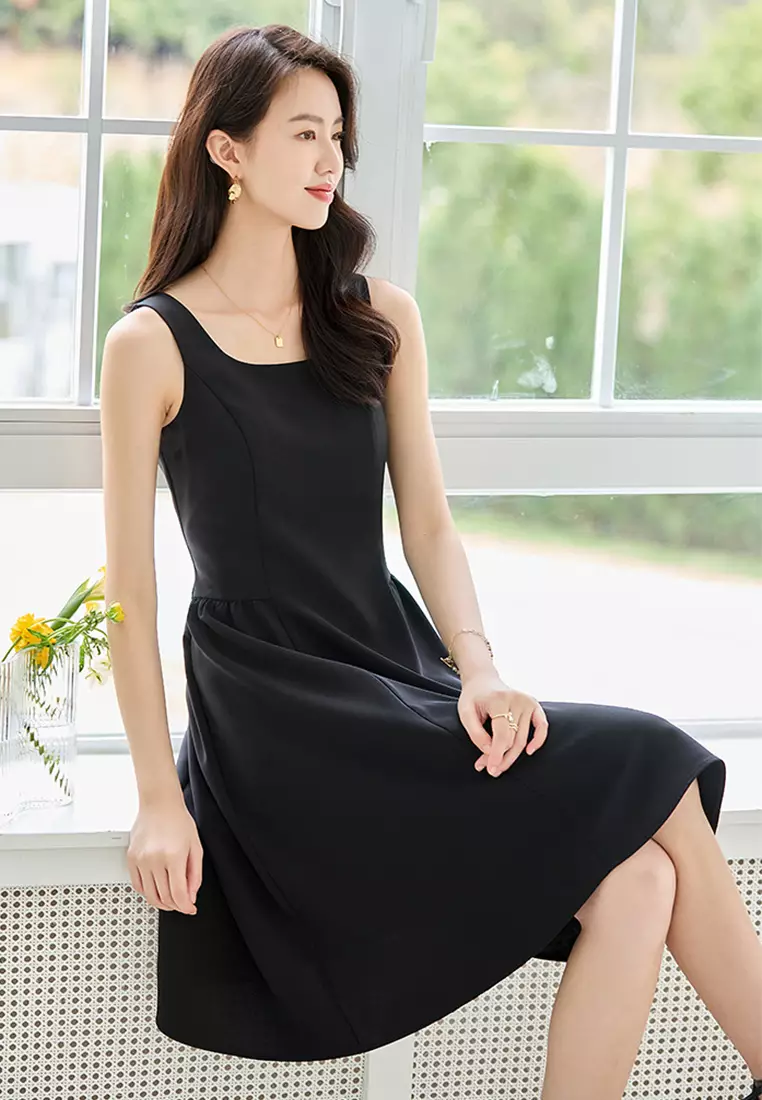 Buy Sunnydaysweety Fashionable and elegant black suspender dress