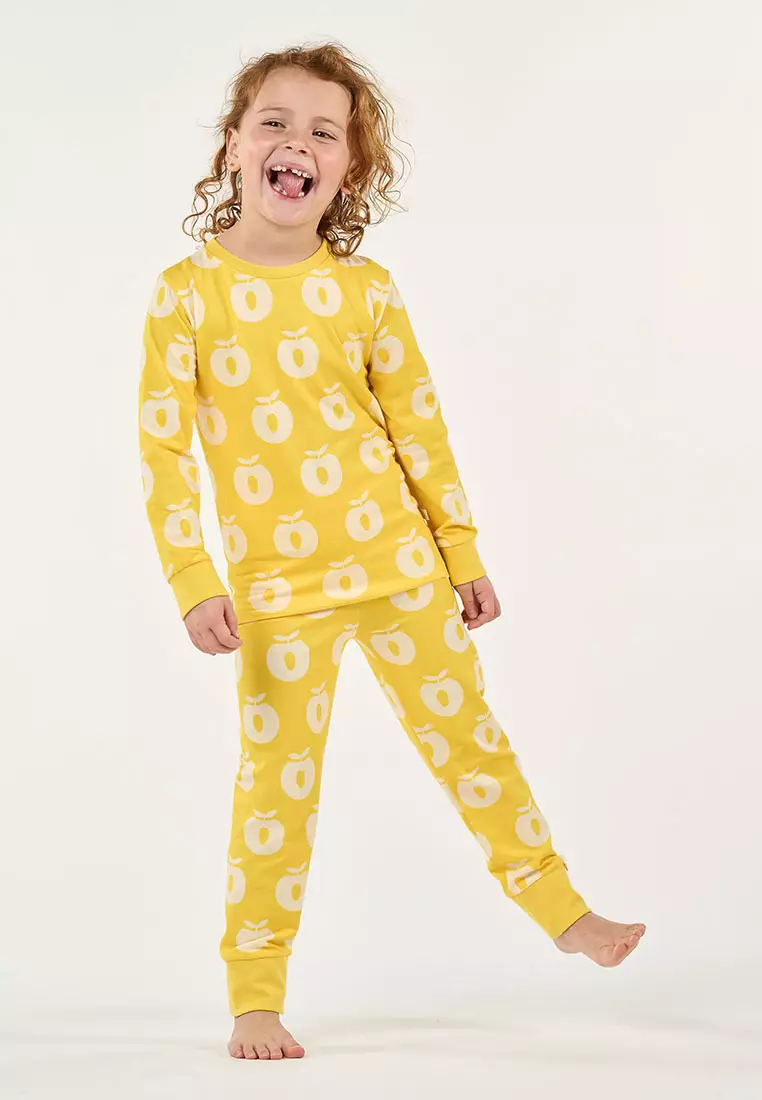 Jubilee nightwear set with apples