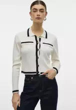 Coconut Milk/Detail: Black Stripes