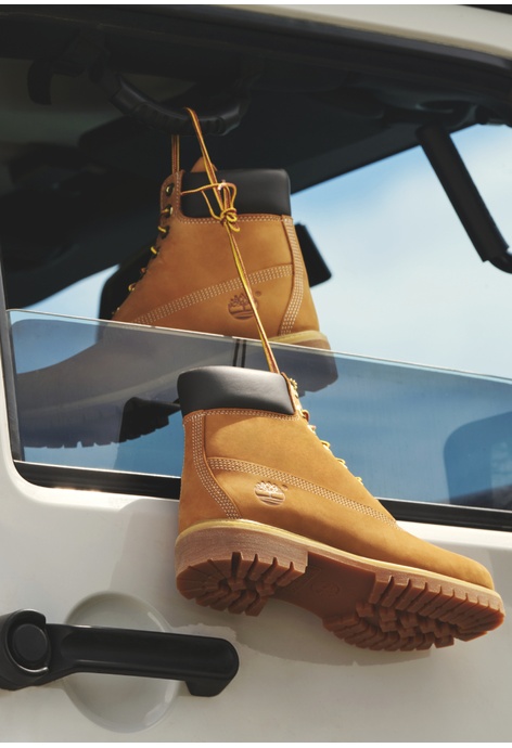 Timberland 6吋經典黃靴