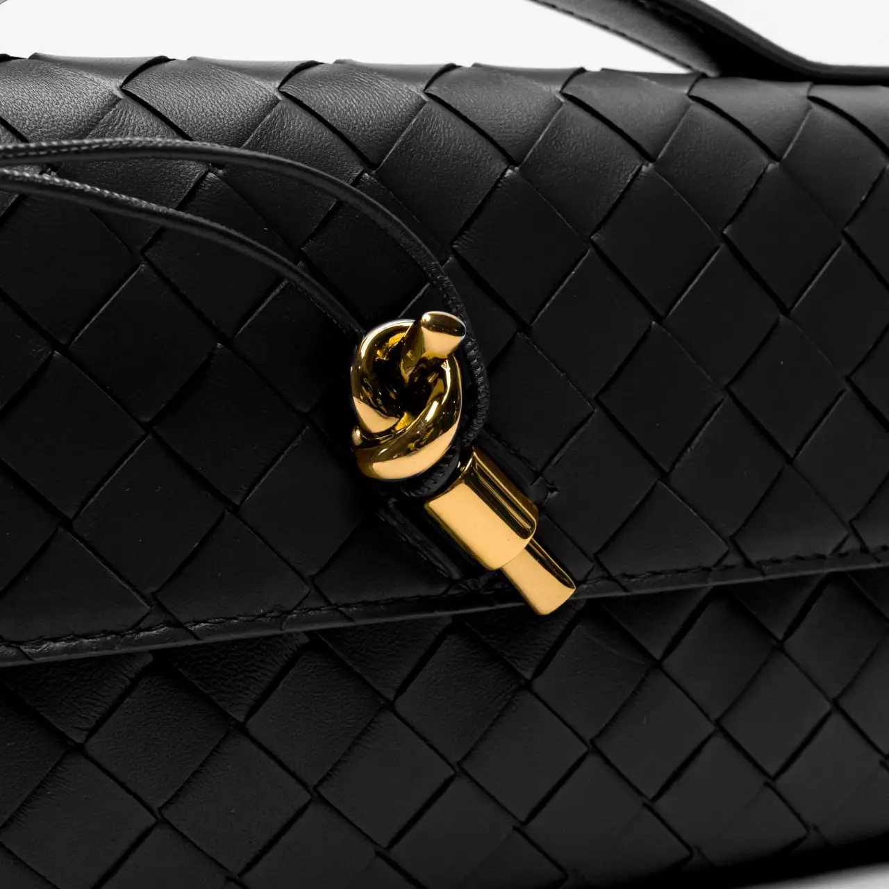 Andiamo Long Clutch With Handle Black