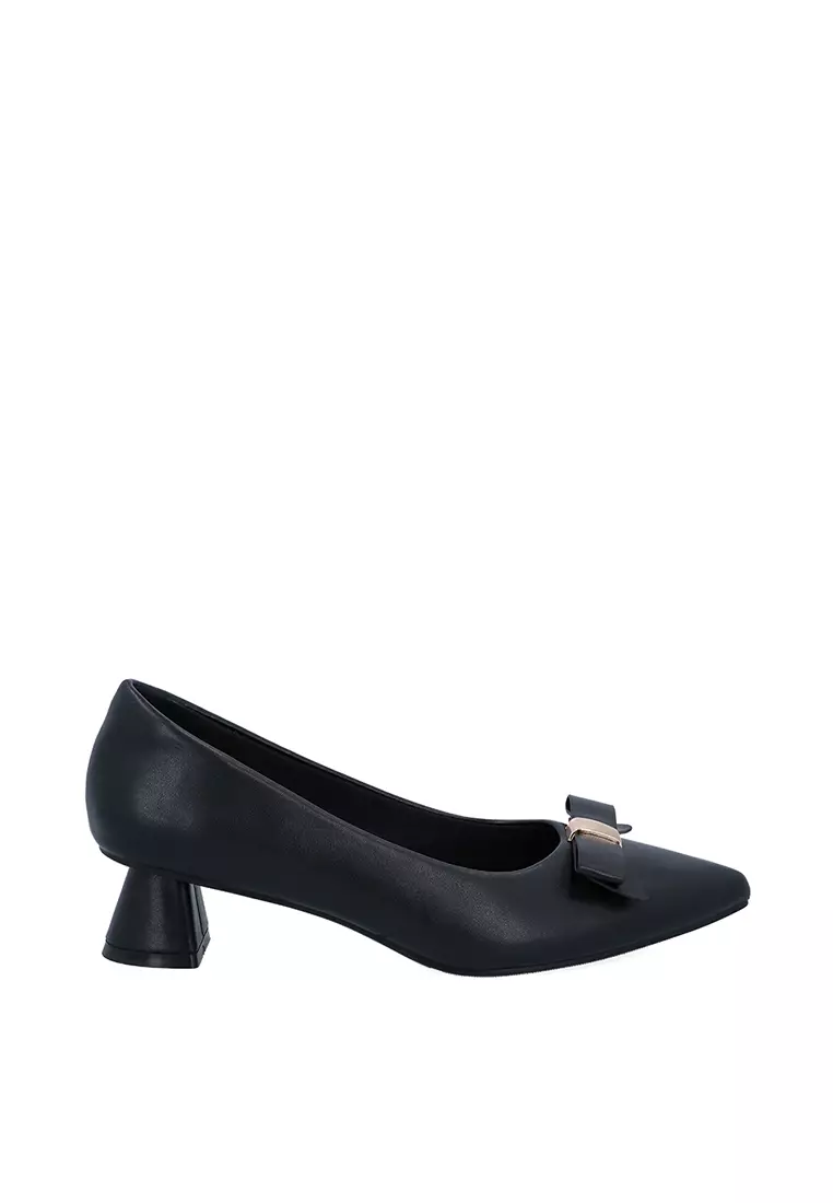 Discount on Carlo Rino  shoes - SKU: Black Gianna Pumps