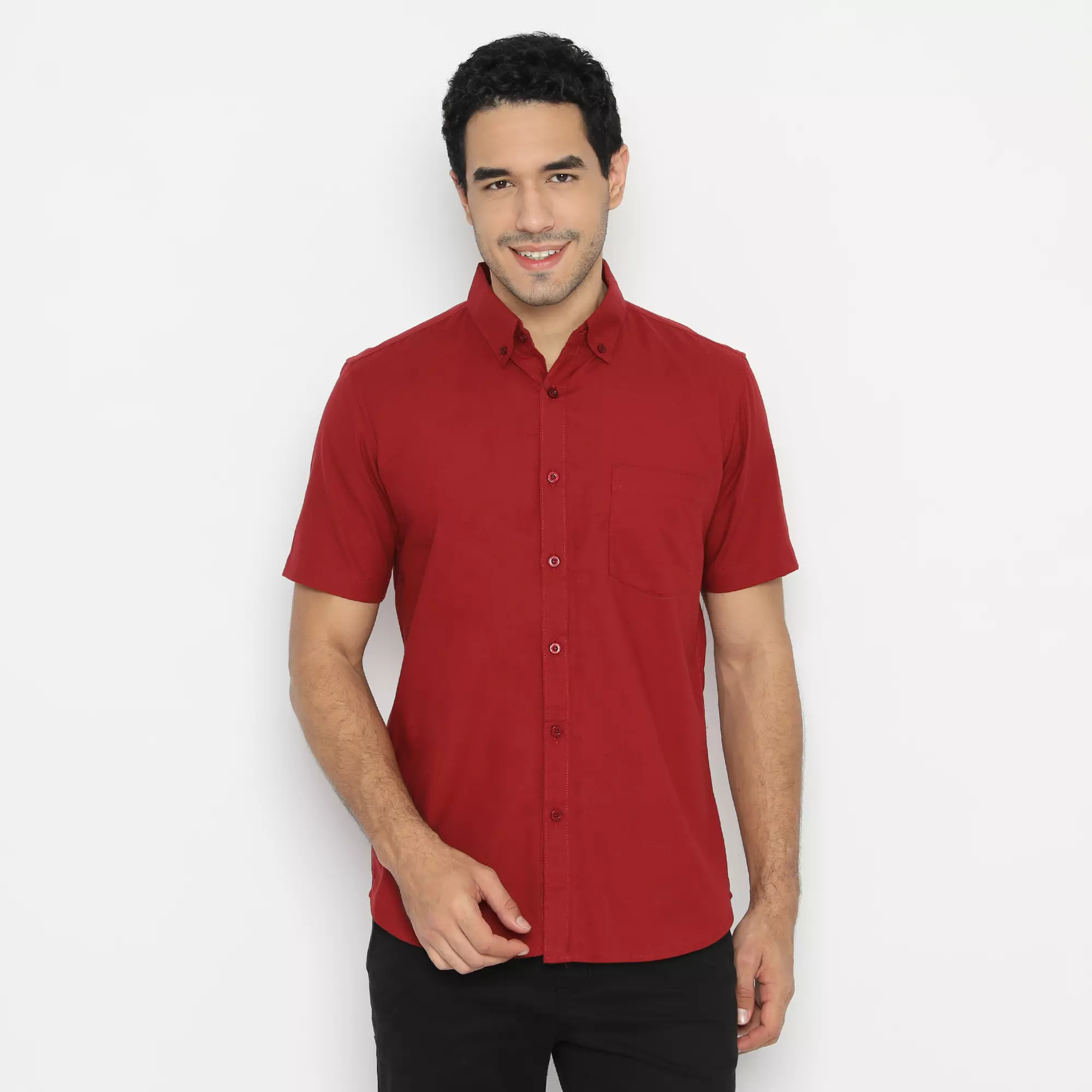 Platini Kemeja Pria Polos Lengan Pendek Katun Oxford Merah 63215