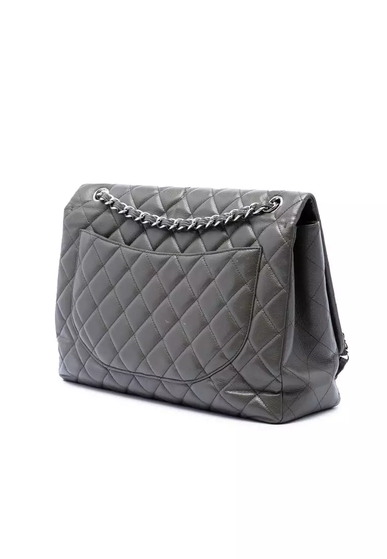 Pre-Loved Chanel Maxi Classic Caviar Single Flap