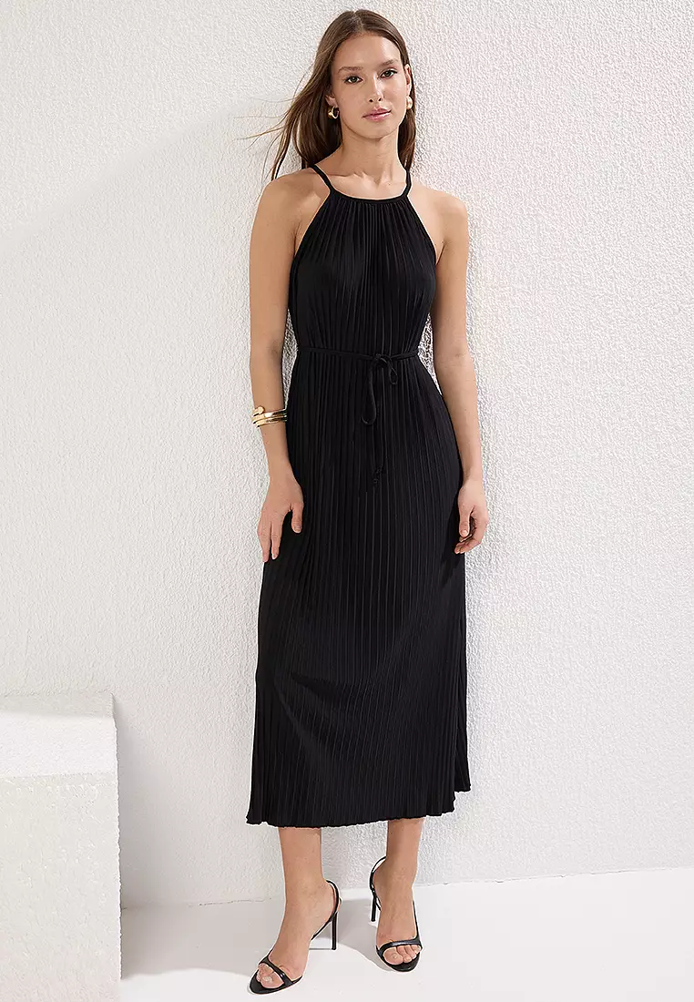 Trendyol Black Plain Maxi Stand Collar Pleated Skater/Waist Open