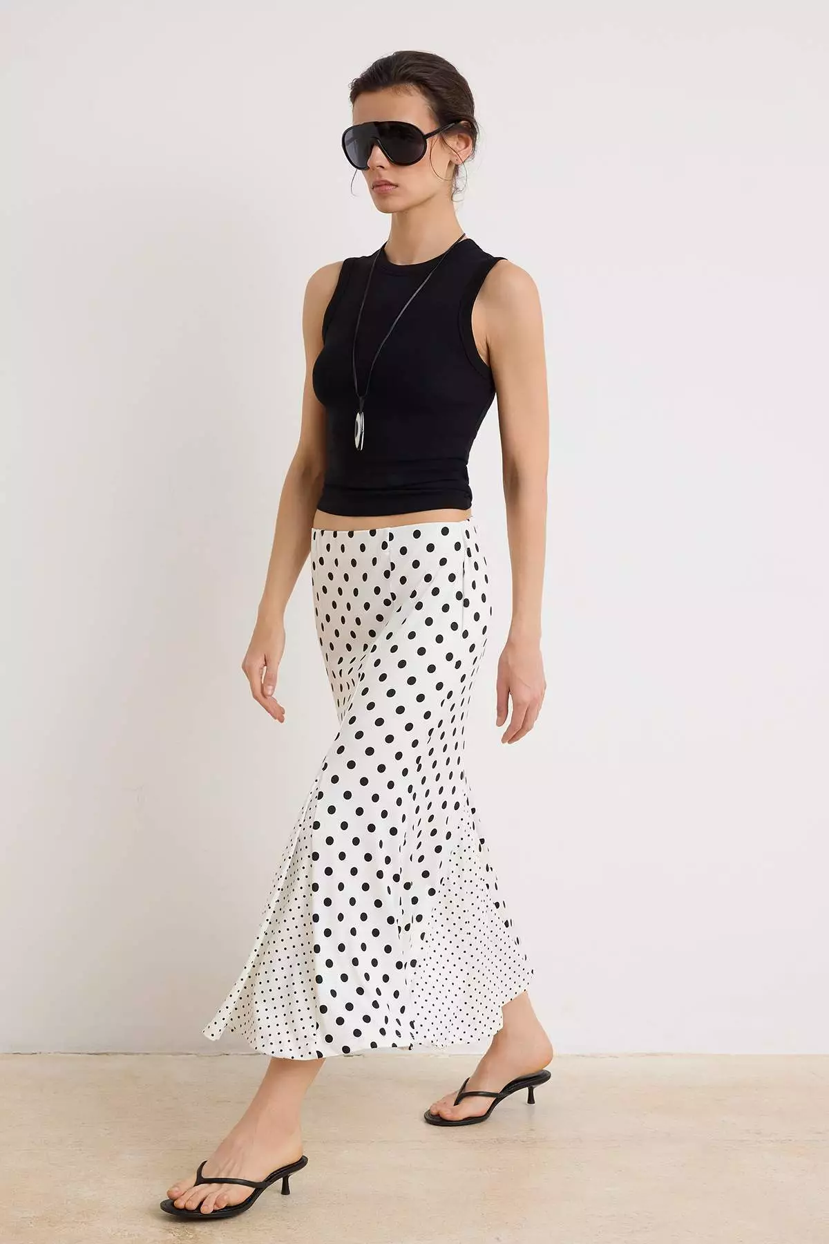 Ecru Polka Dot Pack A-Line / Bell Shape Normal Waist Stretchy Knitted Skirt Twoss26Et00063