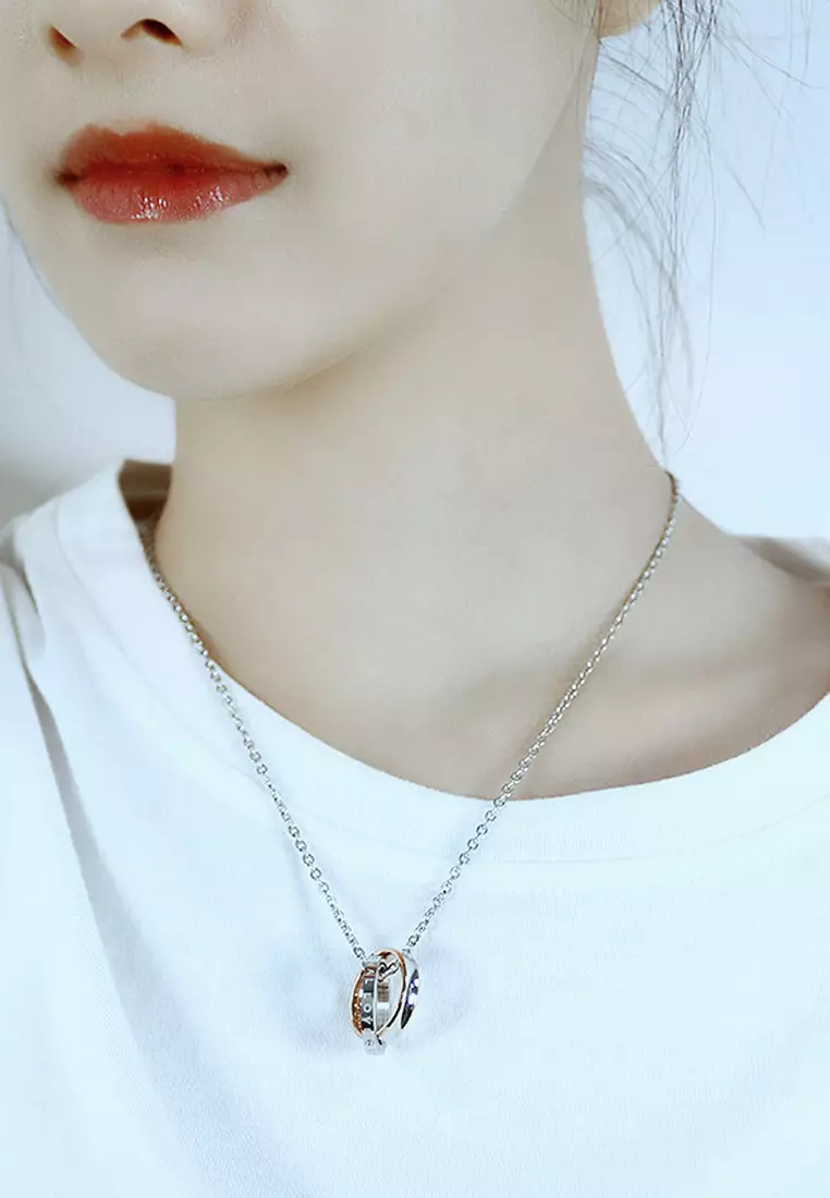 Couples Pendant Necklace Set