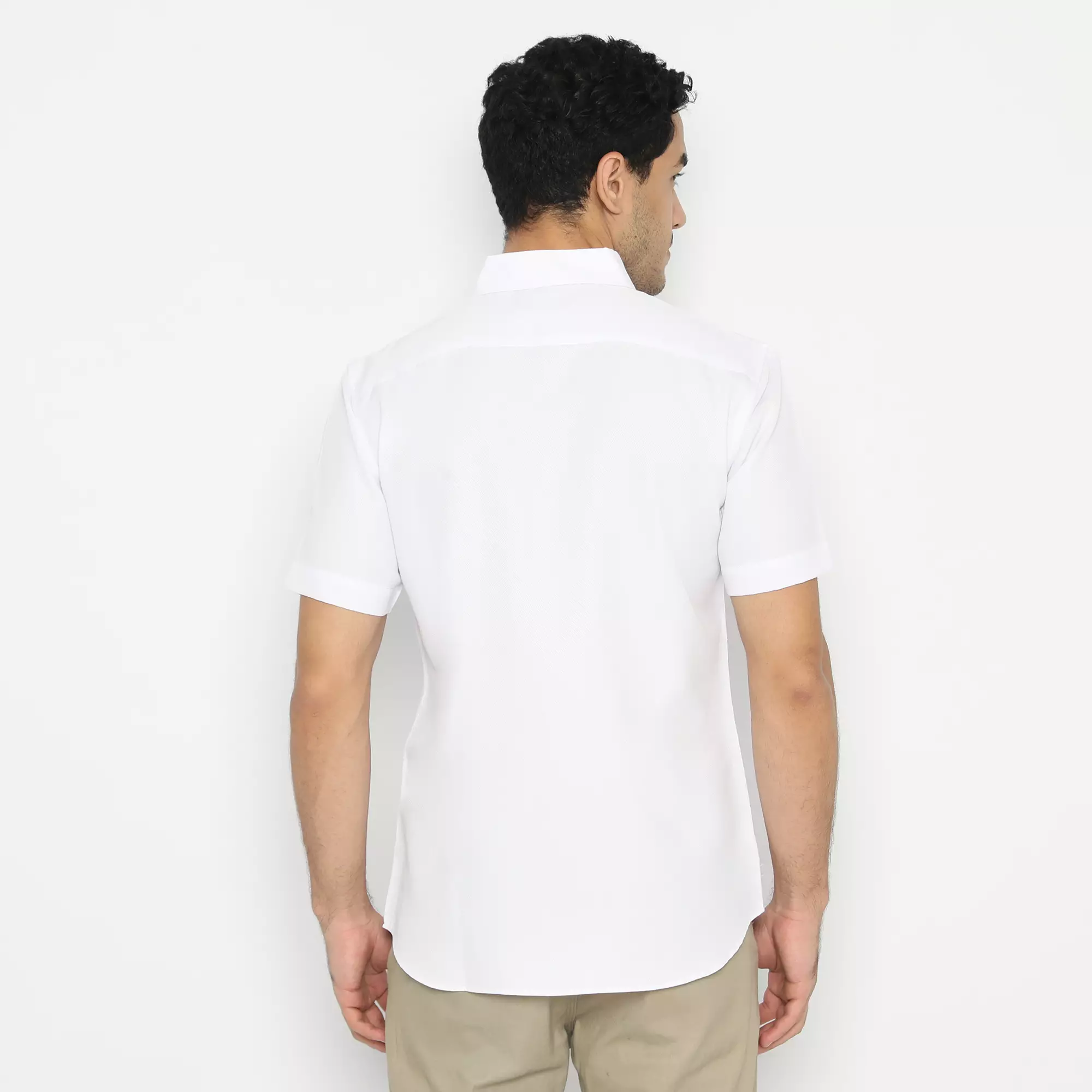 Platini Kemeja Pria Polos Lengan Pendek Polinosic Twill Putih 63243